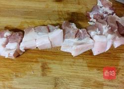 鹌鹑蛋红烧肉的做法图解3