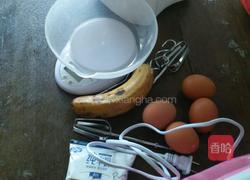 香蕉蛋糕的做法图解1