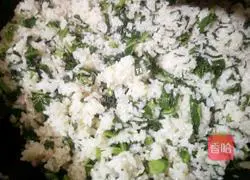 Illustration of how to make kale fried rice 5