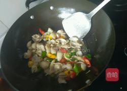 大肠炒酸菜的做法图解11