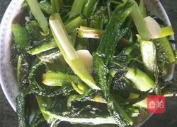 清炒莴笋叶的做法图解5