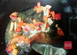 百合炒鲜鱿的做法图解6