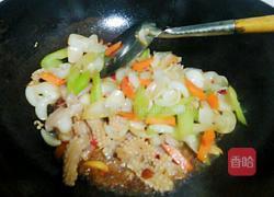 百合炒鲜鱿的做法图解9