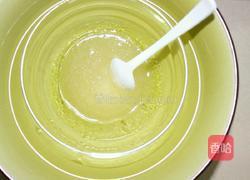 奶油水果蛋糕卷的做法图解2