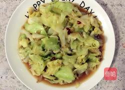 麻辣圆白菜的做法图解3