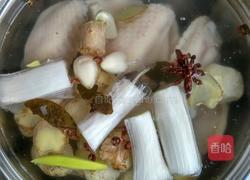 板栗焖鸡翅的做法图解2