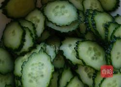 家常懒人炒三鲜的做法图解3