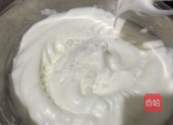 电饭煲戚风蛋糕的做法图解8