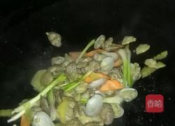 姜葱炒蛤蜊的做法图解3