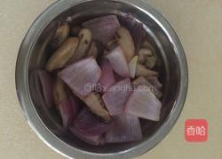 洋葱香菇炒鸡块。的做法图解8