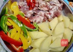 排骨土豆焖的做法图解2