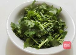 凉拌香菜的做法图解2