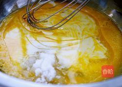 黄桃奶油蛋糕卷的做法图解3