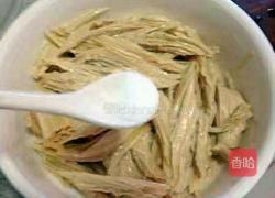 巧拌麻辣腐竹丝的做法图解5