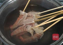 牛油果鲜虾鸡蛋沙拉的做法图解2