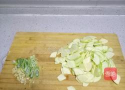 鸡蛋西葫芦的做法图解1