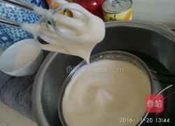 橙味奶油水果杯子蛋糕的做法图解8