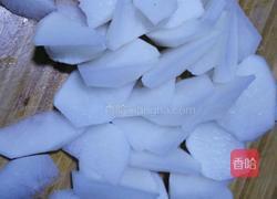 羊肉丸子白萝卜汤的做法图解1