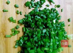 葱花蛋紫菜汤的做法图解3