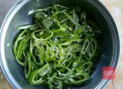 尖椒大酱炒鸡蛋的做法图解1