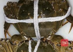 清蒸大闸蟹的做法图解1