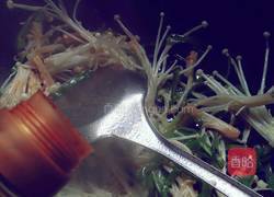 清炒金针菇的做法图解5
