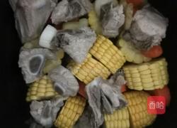 排骨玉米汤的做法图解3