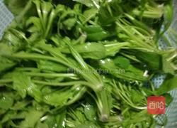 荠菜肉丸子的做法图解1