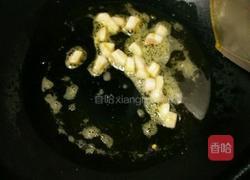 蒜苔炒咸肉的做法图解3