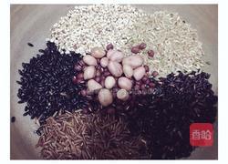 六谷花生暖胃粥的做法图解1