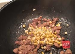 豌豆玉米炒肉丁的做法图解6