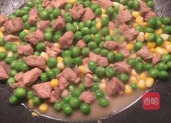 豌豆玉米炒肉丁的做法图解8