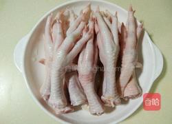 红烧鸡爪的做法图解1