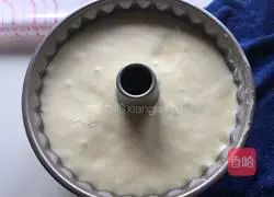 Light Cream Chiffon Cake Recipe Illustration 7