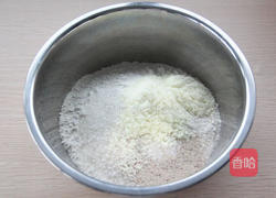 早餐正能量---葱香芝士包的做法图解3