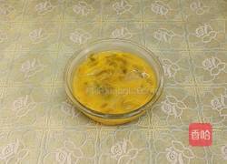 榨菜煎鸡蛋的做法图解2