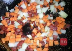 胡萝卜腊肠焖饭的做法图解8