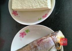鳕鱼炖豆腐的做法图解1