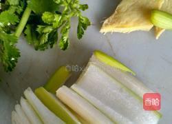 鳕鱼炖豆腐的做法图解2