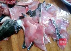 干锅黑鱼片的做法图解2