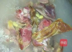 鸭腿补粥的做法图解1