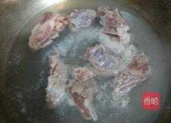 排骨玉米胡萝卜汤的做法图解3