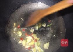 香辣爆炒螃蟹的做法图解3