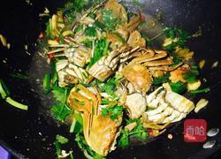 香辣爆炒螃蟹的做法图解5