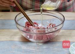 酸菜肉片的做法图解3