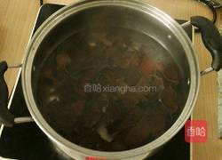 胜瓜木耳炒肉丝的做法图解4