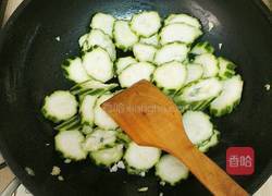 胜瓜木耳炒肉丝的做法图解6