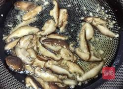 中式火腿蔬菜炒意面的做法图解7