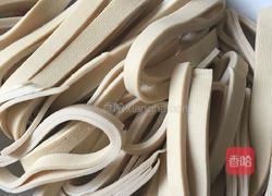 千张丝炒牛肉的做法图解1