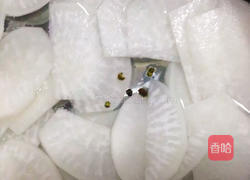 萝卜肉片汤的做法图解4